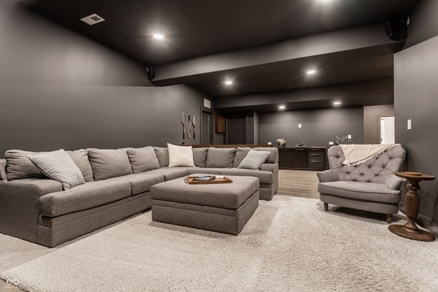 5574 Pecan Court, Noblesville, IN 46062