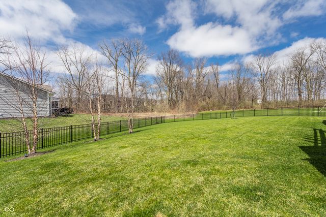 5574 Pecan Court, Noblesville, IN 46062