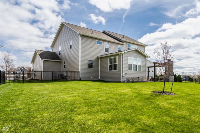 5574 Pecan Court, Noblesville, IN 46062