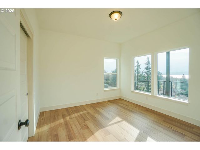 79 Nw LASHER Rd, Stevenson, WA 98648