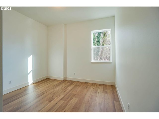 79 Nw LASHER Rd, Stevenson, WA 98648