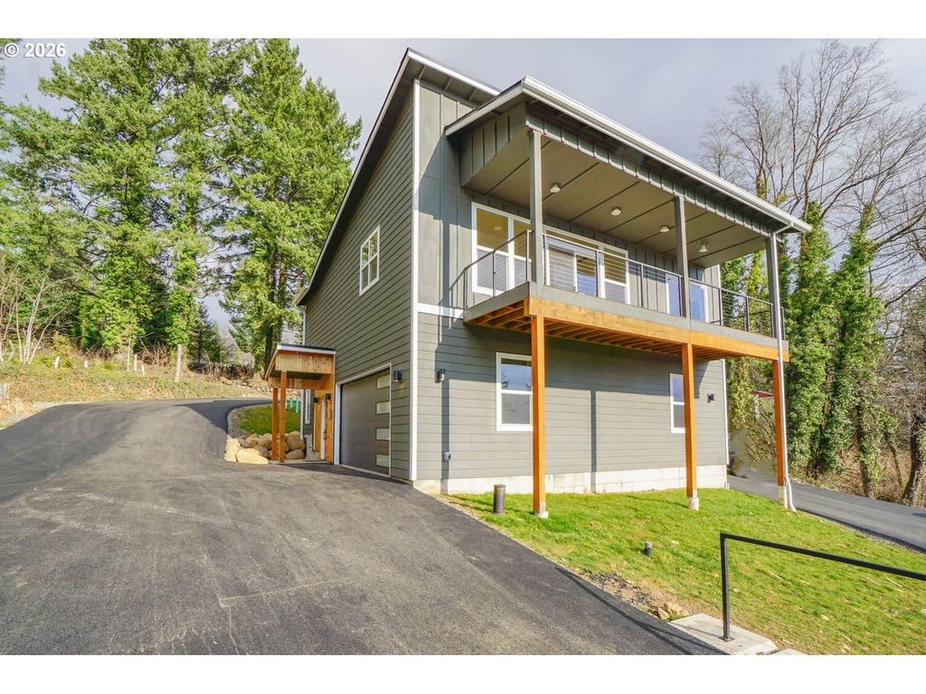 79 Nw LASHER Rd, Stevenson, WA 98648