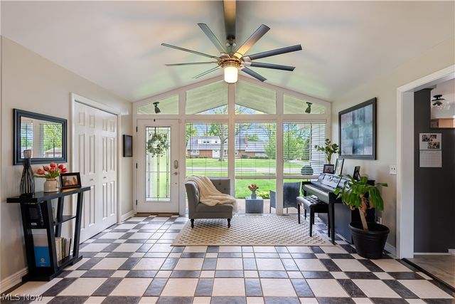 1331 Buena Vista Street NE, Canton, OH 44714