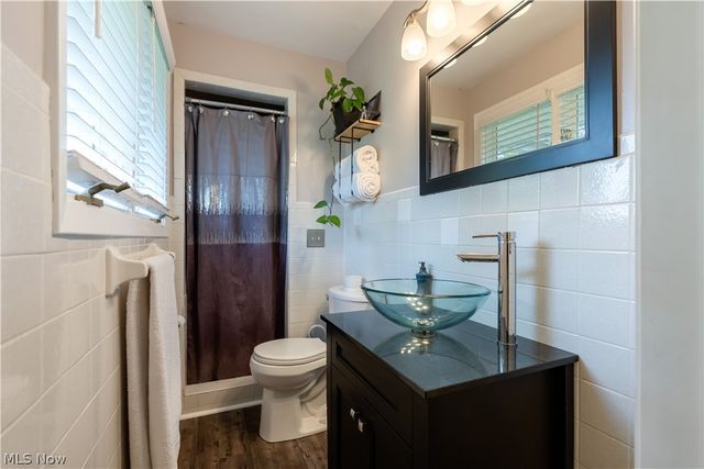 1331 Buena Vista Street NE, Canton, OH 44714