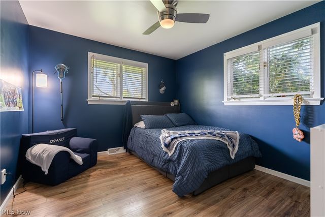 1331 Buena Vista Street NE, Canton, OH 44714