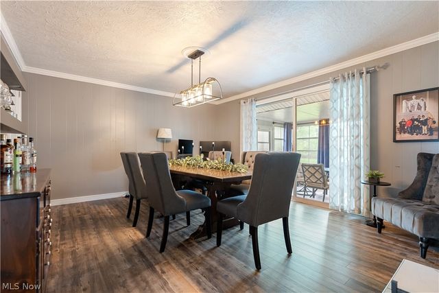 1331 Buena Vista Street NE, Canton, OH 44714