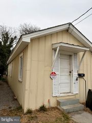 528 FREMONT ST, Winchester, VA 22601