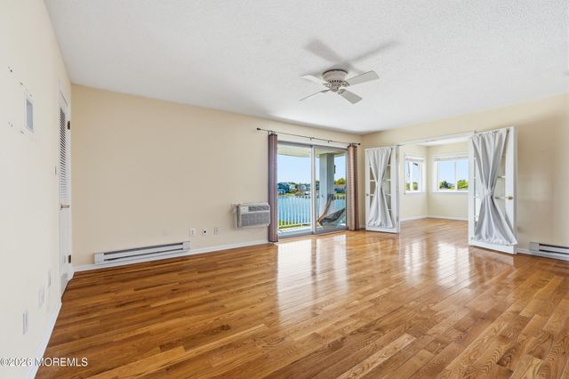 51 Valentine Street 6B, Monmouth Beach, NJ 07750