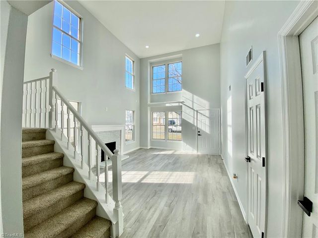 9428 White Cedar Court, Charlotte, NC 28213