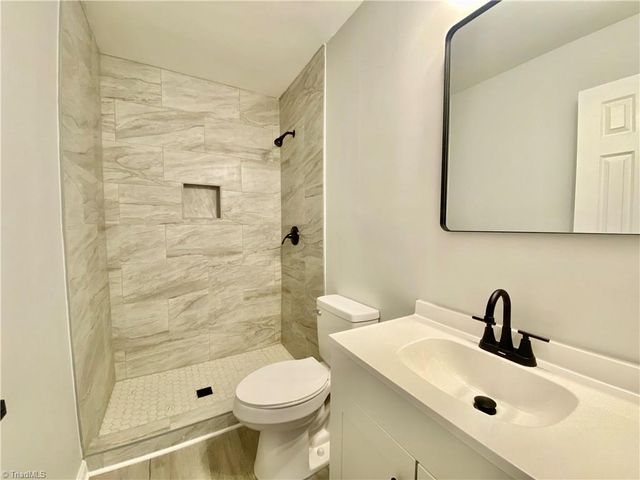 9428 White Cedar Court, Charlotte, NC 28213