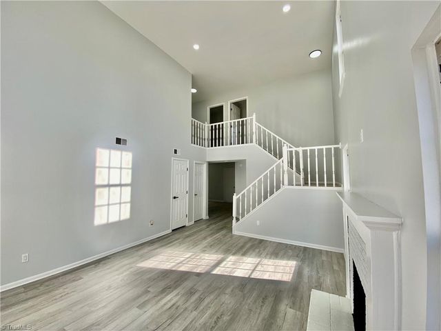 9428 White Cedar Court, Charlotte, NC 28213