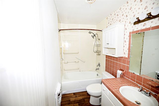 421 E Wilbarger Street, Bowie, TX 76230