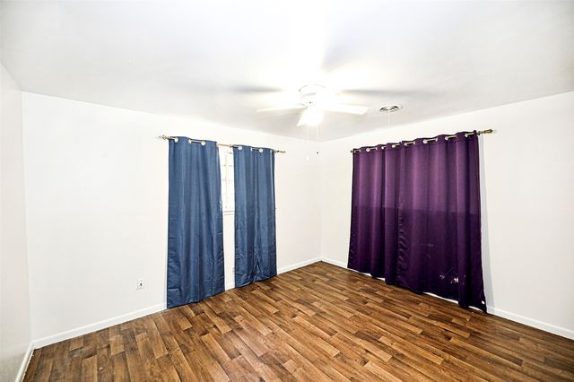 421 E Wilbarger Street, Bowie, TX 76230