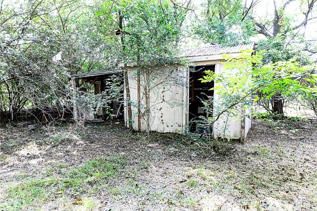 421 E Wilbarger Street, Bowie, TX 76230