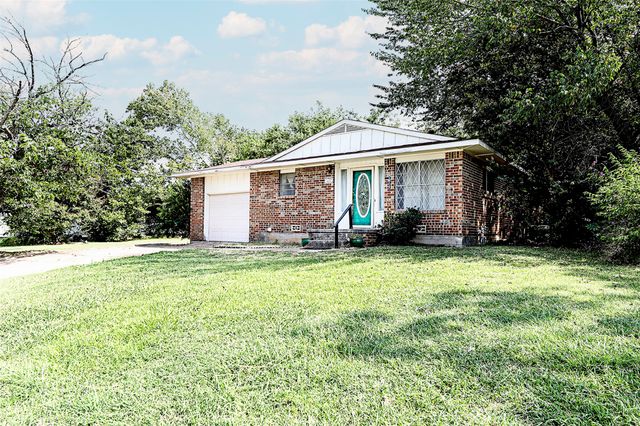 421 E Wilbarger Street, Bowie, TX 76230