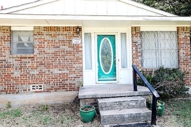 421 E Wilbarger Street, Bowie, TX 76230