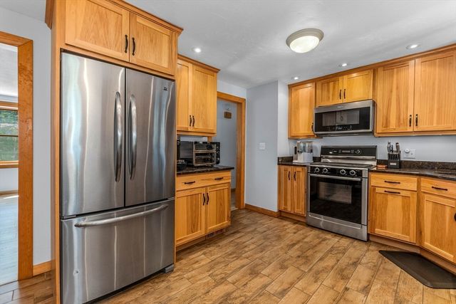 36 Carl Road, Raynham, MA 02767