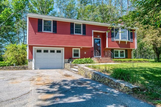 36 Carl Road, Raynham, MA 02767