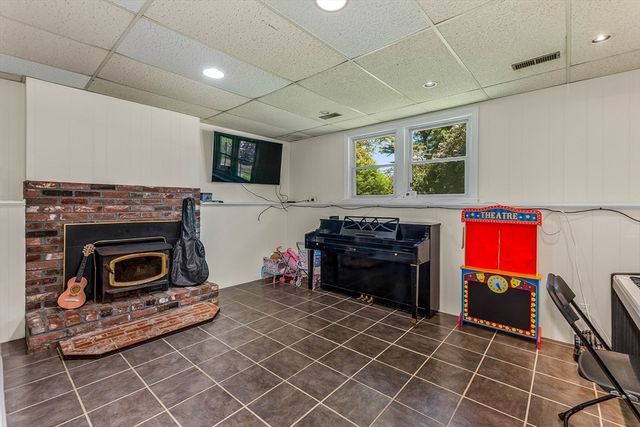 36 Carl Road, Raynham, MA 02767
