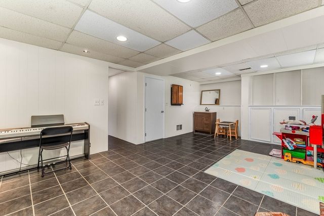 36 Carl Road, Raynham, MA 02767