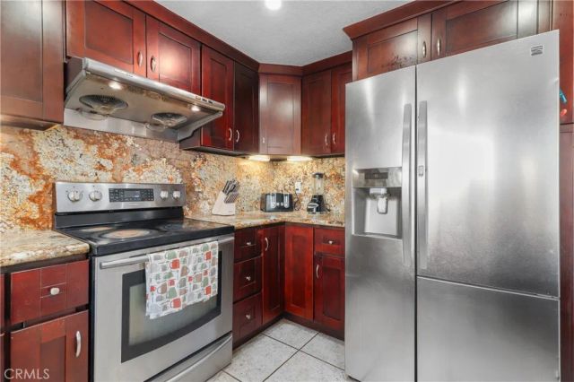 26 Helena 69, Irvine, CA 92604