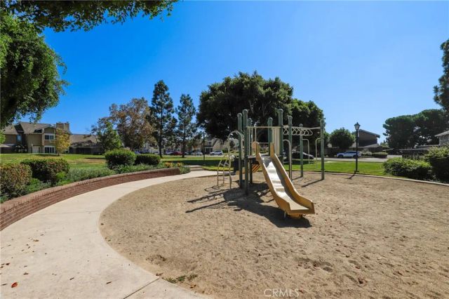 26 Helena 69, Irvine, CA 92604