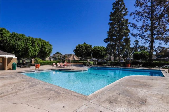 26 Helena 69, Irvine, CA 92604