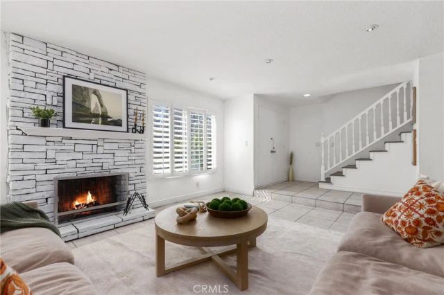 26 Helena 69, Irvine, CA 92604