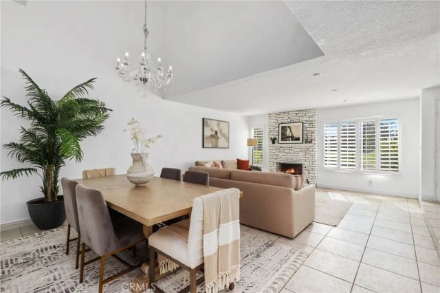 26 Helena 69, Irvine, CA 92604