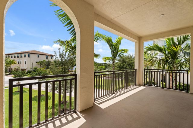 12678 Machiavelli Way, Palm Beach Gardens, FL 33418
