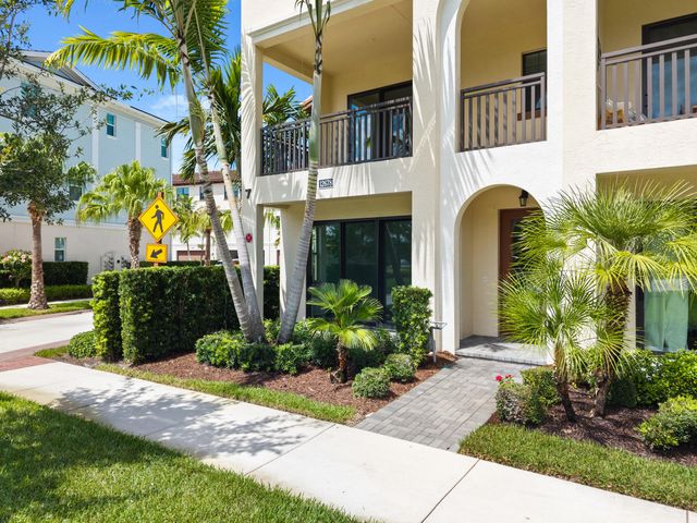 12678 Machiavelli Way, Palm Beach Gardens, FL 33418