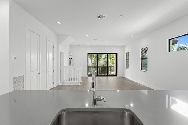 12678 Machiavelli Way, Palm Beach Gardens, FL 33418