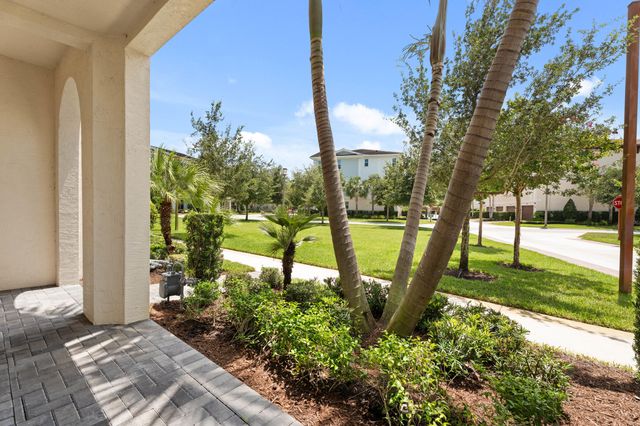 12678 Machiavelli Way, Palm Beach Gardens, FL 33418