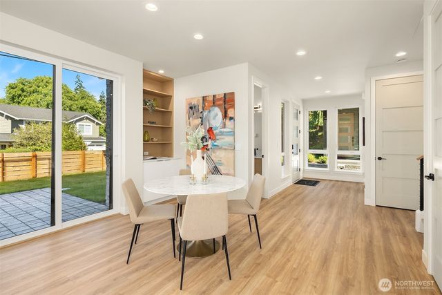 547 16th Avenue W, Kirkland, WA 98033