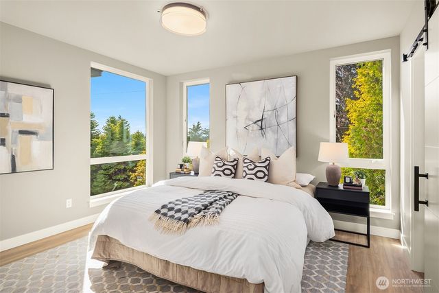 547 16th Avenue W, Kirkland, WA 98033