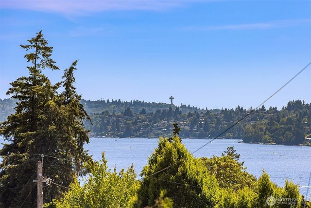 547 16th Avenue W, Kirkland, WA 98033
