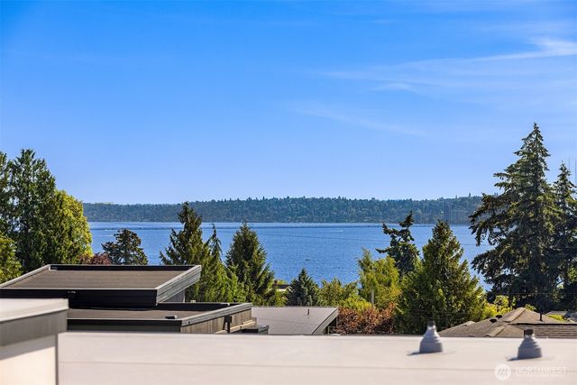 547 16th Avenue W, Kirkland, WA 98033