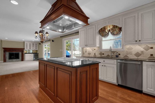 2626 Chartwell Road, Columbus, OH 43220