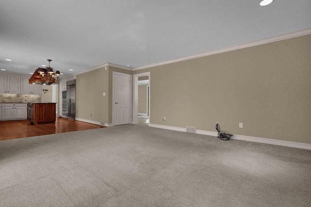 2626 Chartwell Road, Columbus, OH 43220