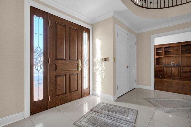 2626 Chartwell Road, Columbus, OH 43220