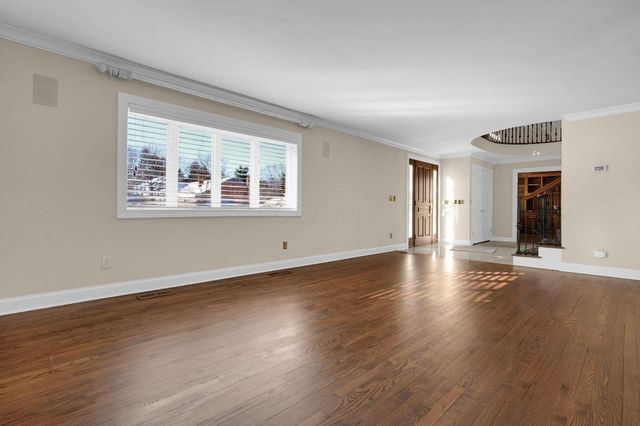 2626 Chartwell Road, Columbus, OH 43220