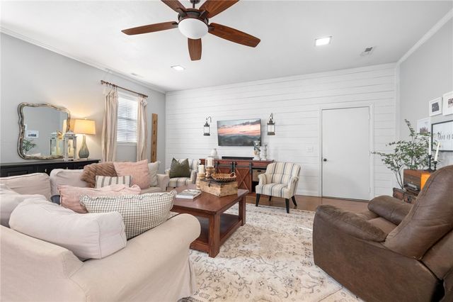 1311 Rogers Avenue, Springdale, AR 72764