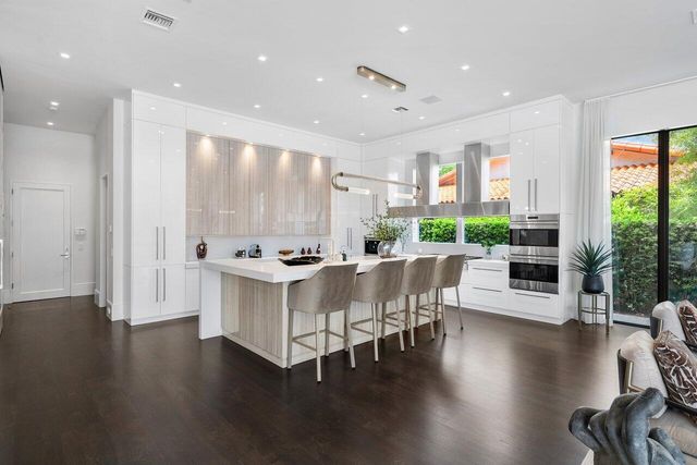 701 SANCTUARY Drive, Boca Raton, FL 33431