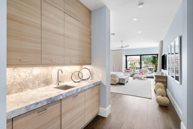 701 SANCTUARY Drive, Boca Raton, FL 33431