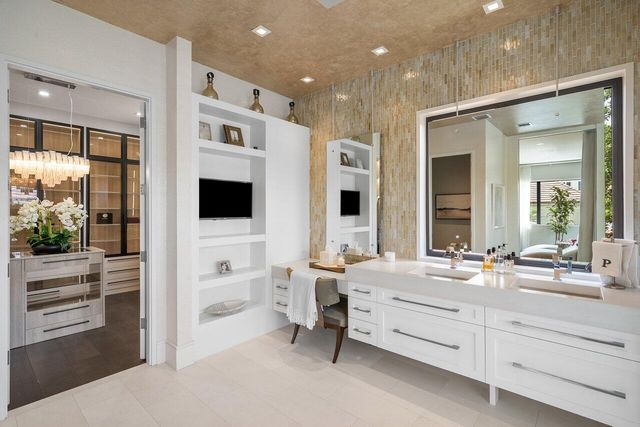 701 SANCTUARY Drive, Boca Raton, FL 33431