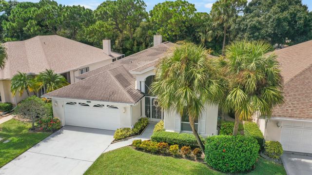 504 NW Lambrusco Drive, Port St Lucie, FL 34986