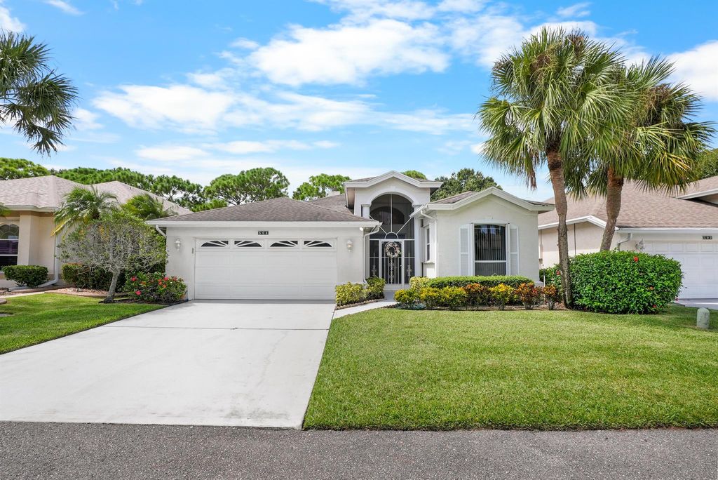 504 NW Lambrusco Drive, Port St Lucie, FL 34986
