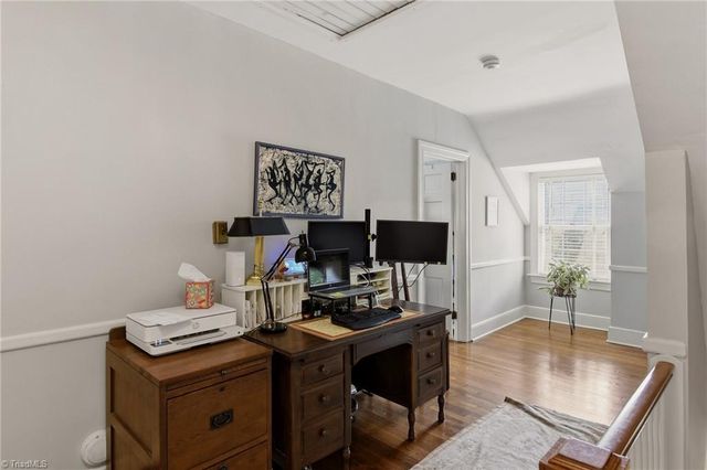 1943 Robinhood Road, Winston-salem, NC 27104