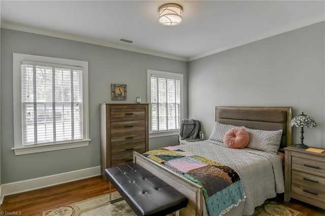 1943 Robinhood Road, Winston-salem, NC 27104