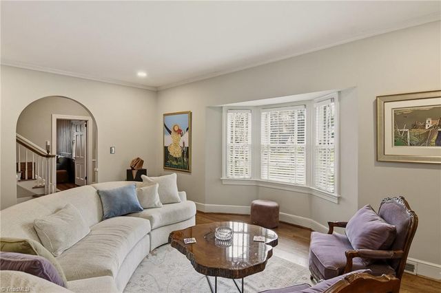 1943 Robinhood Road, Winston-salem, NC 27104